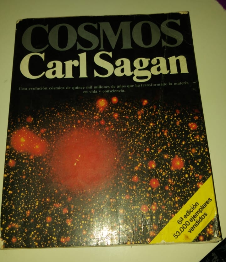 Libro Cosmos, portada 6ta edicion 1982